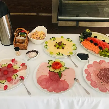 Pensionlien 民宿 *